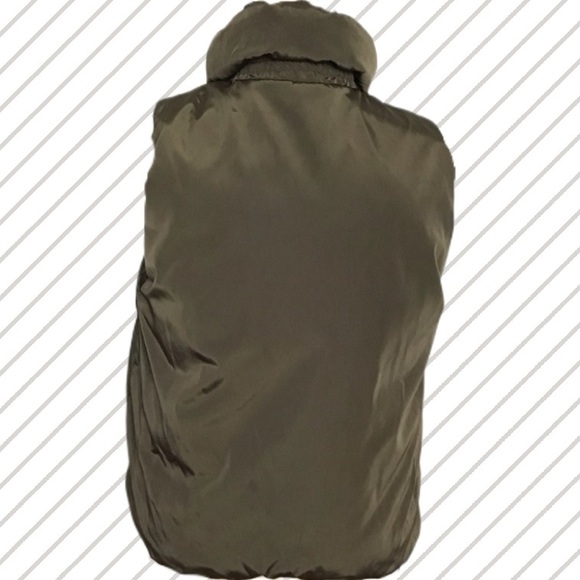 Gap Olive Green Fitted Puffer Vest with Zip Closure & Hidden Zip Pockets- Size M - Picture 3 of 3